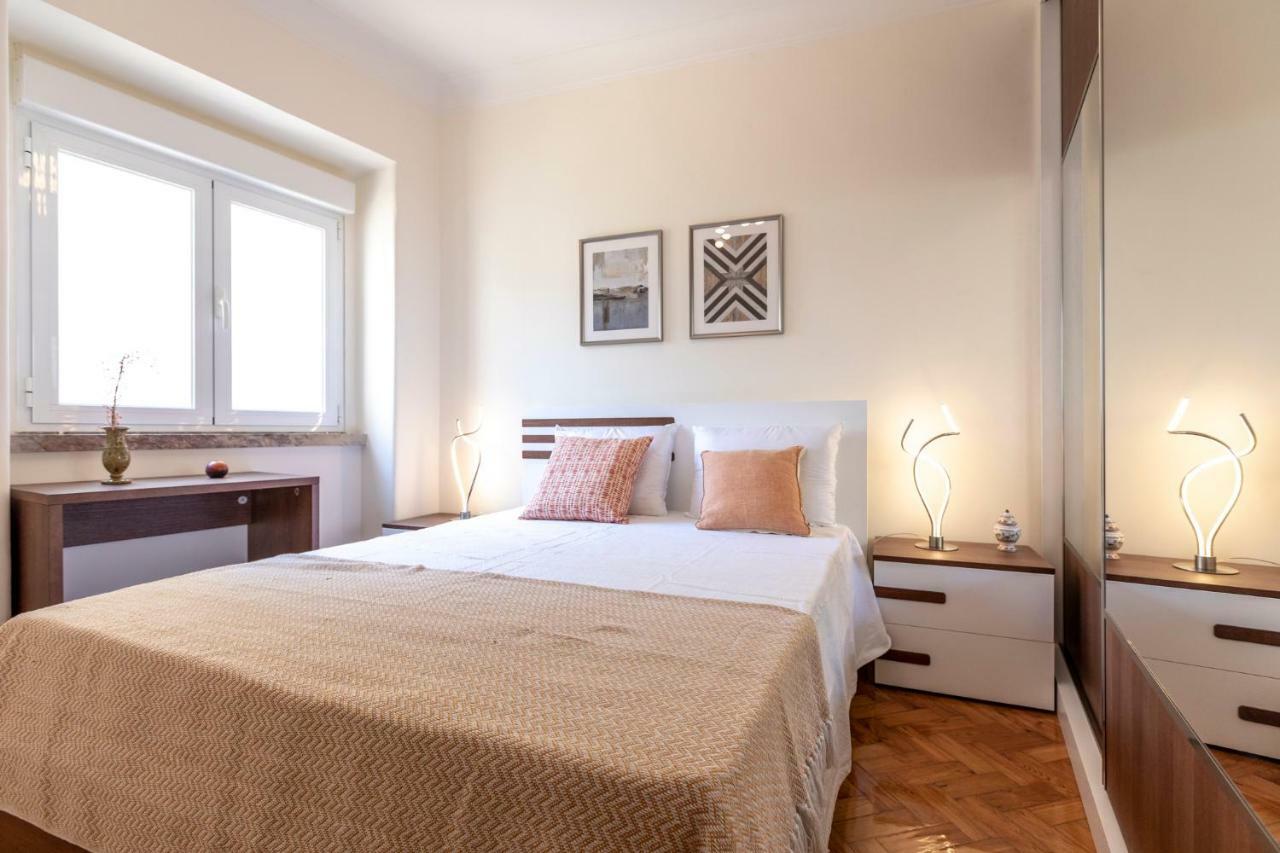 Like-Home-T3 Apt-Campolide, Near Amoreiras Mall Lisboa Екстериор снимка