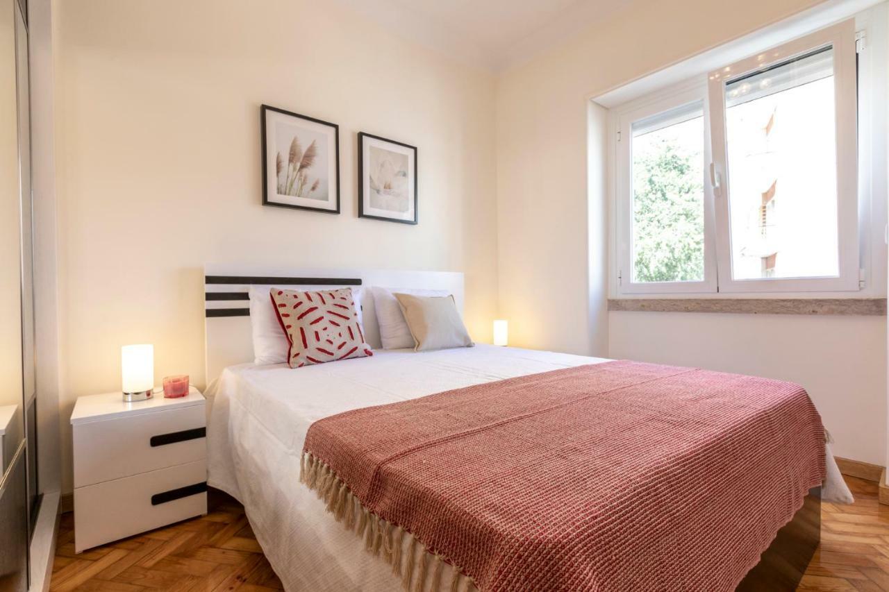Like-Home-T3 Apt-Campolide, Near Amoreiras Mall Lisboa Екстериор снимка